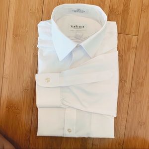 Wrinkle Free White dress shirt 15.5 32/33